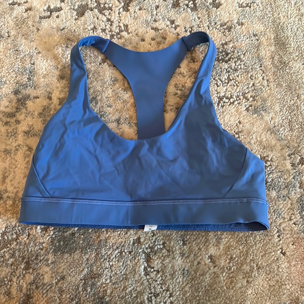 Lululemon sports bra in blue color size 8
